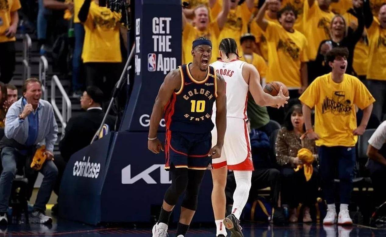 九游应用下载-日本队带队取胜！，巴特勒重要时刻出色发挥观众掌声雷动-九游应用下载