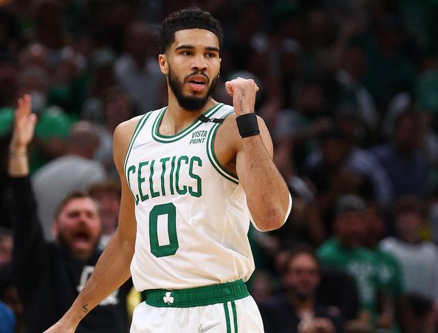 九游-勇士前途光明!,塔图姆新星比赛规则变更表现突出观众掌声雷动的简单介绍-九游