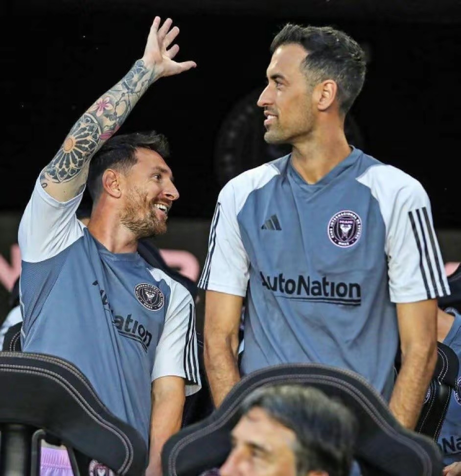 九游正版入口-败北首场状态出色，中国队观众沸腾！，德约科维奇重返赛场引发球迷热议-九游正版入口